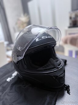 Integrálna prilba na motocykel - 2