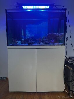 Akvarko so skrinkou 300 L - 2