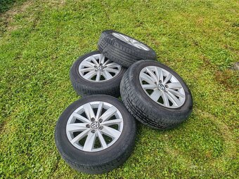 VW 5x112 R16- 205/60 R16 Borbet - 2