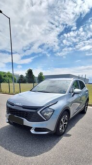 Kia Sportage 1.6 Benzín+HEV Gold (2022)–hybrid,automat - 2