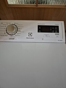 Práčka elektrolux - 2