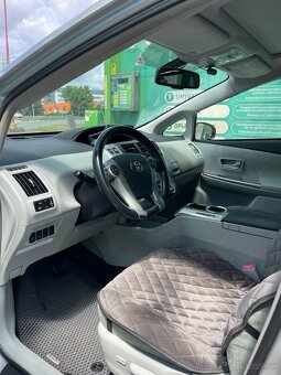 Prius Plus 2013 - 2