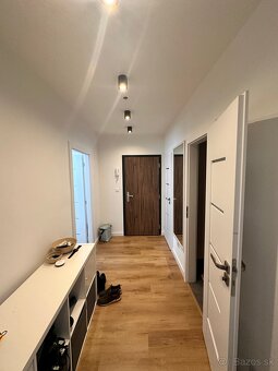 3-izbový byt,74m2 s balkónom,Petzwalova,komplet. rek. - 2
