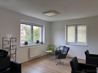 Ponúkame na odstúpenie obchodný priestor v Poprade - 2