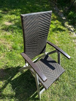 Predám záhradné sedenie - 2