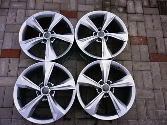 Audi Q5, A6,A7,Volkswagen,Škoda,Seat 5x112 r19 - 2