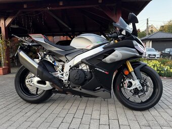 Aprilia RSV4 1099 cm3 2023 - 2
