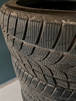 Zimne pneu 225/45 r19 - 2