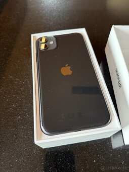 Preďám iPhone 11 - 2