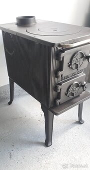 Liatinové kachle Jotul 440 čierný lak - 2