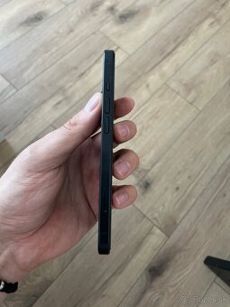 Apple Iphone 15 128 GB v záruke do 12/25 - 2