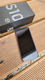Predam Samsung galaxy S10e v TOP stave - 2