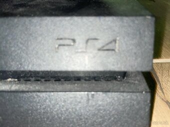 Playstation 4 - 2