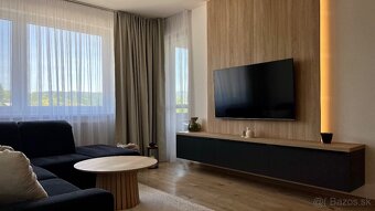 Moderný, zariadený 2i byt s parkovaním a výhľadom - 2