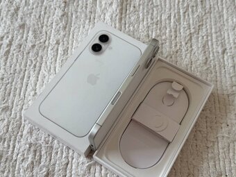 iPhone 16 128GB - 2