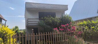 Predám celoročne obývateľnú murovanú vínnu chatu - 2