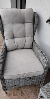 Ratanovy nabytok - 2x kresla a stolik - 2