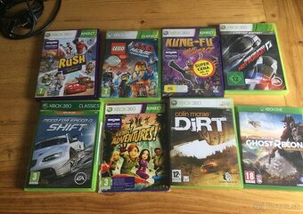 Xbox 360 + príslušenstvo A 18 hier - 2