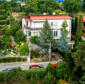 REZERVOVANÉ  Predaj RD sprostredkuje realitný maklér Patrik - 2