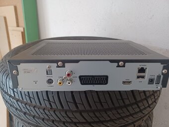 Set top box ARRIS a dva Wifi route - 2
