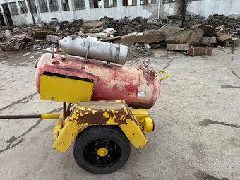 Predám požiarnicky vozík, cisternu - 2