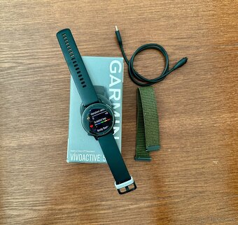 GARMIN Vivoactive 5 cierne, TOP, ZARUKA - 2