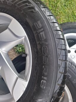 215/65r16 - 2
