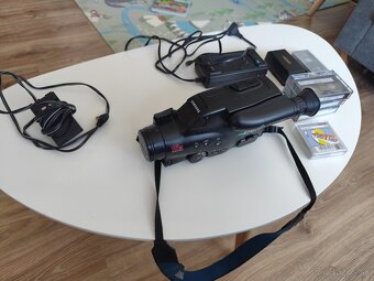 Video Kamera Samsung 1999 - 2