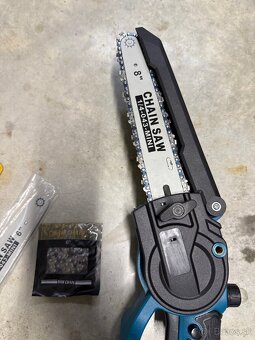 Akumulátorová mini píla, bezuhlíková, 18V Makita - 2