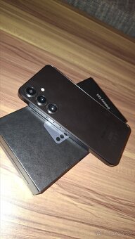 Samsung S24 - 2