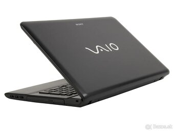 Predám 17 palcový notebook Sony Vaio - 2