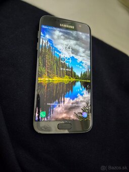 Samsung S7 čierny používaný plné funkčný trochu dole pri dis - 2
