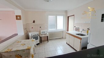 TOP PONUKA Priestranný 7 izbový dom na predaj. IHNEĎ OBÝVAT - 2