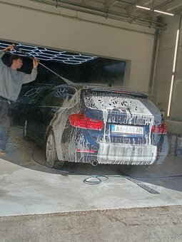 BMW 320D kombi rok 2013 - 2