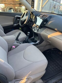 Toyota rav4 - 2