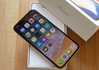 Apple iPhone X 64GB Silver - s príslušenstvom - 2