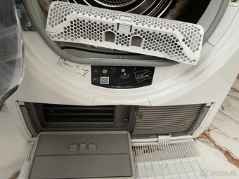 Sušička oblečenia AEG T8DBG68SC - 2