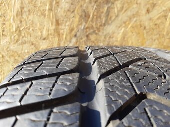 235/50 r19 zimne pneumatiky - 2