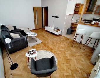 Prenájom 2i byt Lánska PB - 2