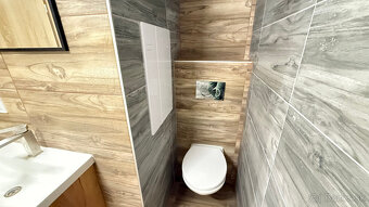 Jednoizbový, kompletne zrekonštruovaný byt s možnosťou zaria - 2