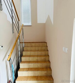 PRENÁJOM, PRIESTRANNÝ 5-IZBOVÝ RODINNÝ DOM-KOŠICE-BARCA - 2