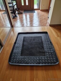 Vanicka do kufra pre VW Passat B8 Variant... - 2