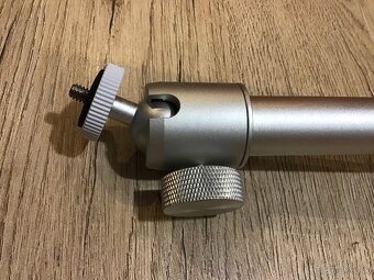 Stropny Stojan/ Držiak na projektor - 2