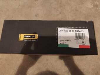 Pracovná obuv 43 - 2