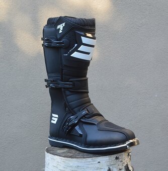 Predám detské čižmy shot čierne - 2