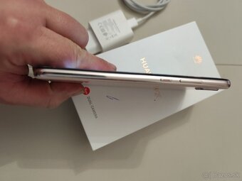 Huawei P20 ružový - 2