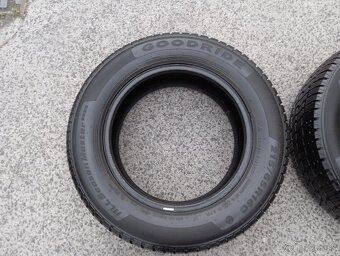 215/65 r16 C - 2