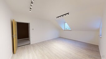 ADMINISTRATÍVNY PRIESTOR - KANCELÁRIA 23 m2 - 2