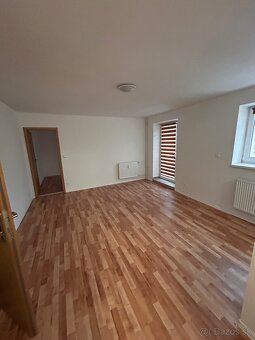 3 izbový byt - PRENÁJOM Strážske - 2