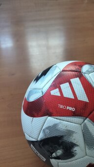 Futbalová lopta adidas Tiro Pro HT2428 - 2